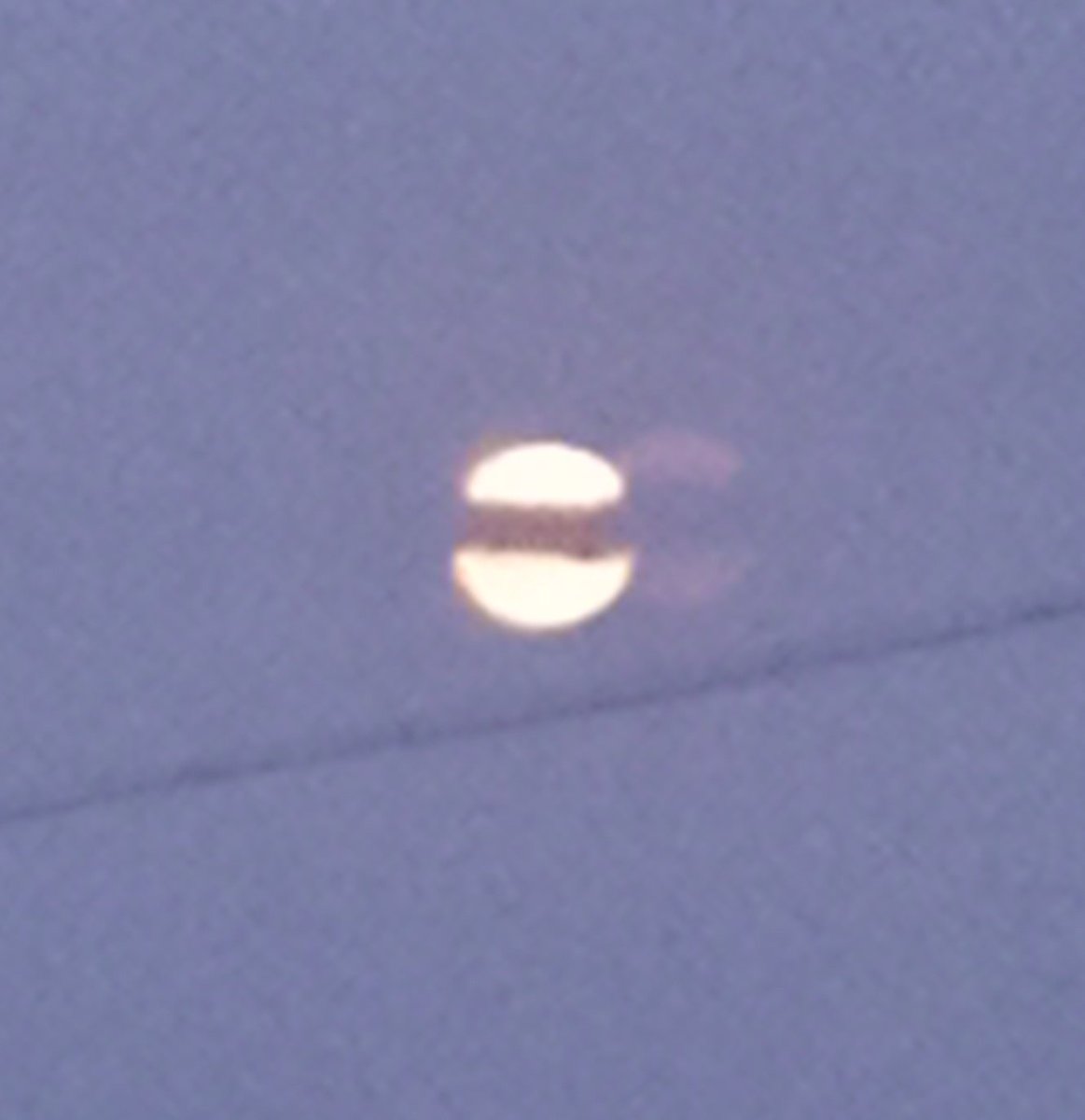 Кто там над Лозой смеялся? Вот, Лунное затмение, сейчас, фотофакт!)