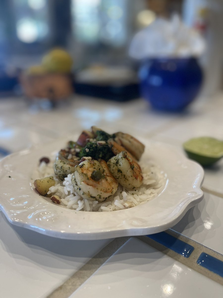 thebikinichef's tweet photo. My 60th birthday and birthday weekend 🤩 👙cooking shrimp 🍤and crab cakes 🦀 #birthday #fitover60 #bikinichef https://t.co/i0FK9e1n1K
