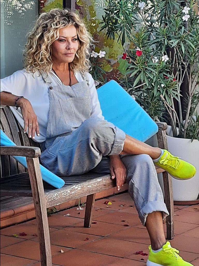 Eva Grimaldi tweet media