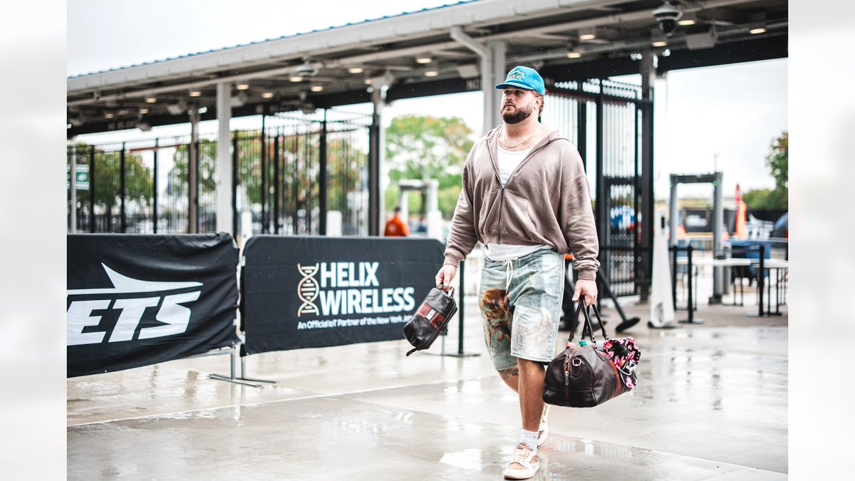 NFL Badgers tweet media