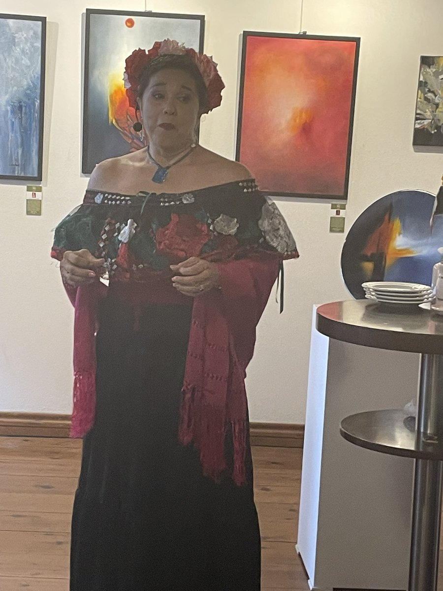 I was glad to represent <a href="/ConsulmexETB/">Consulmex Estambul</a> at the opening of the exhibit “Mexico Tierra Viva”, curated by Margarita Chacon and hosted by Kaffa Miro gallery, portraying the art of 13 Mexican artists. Nice way to begin the celebrations of our independence!