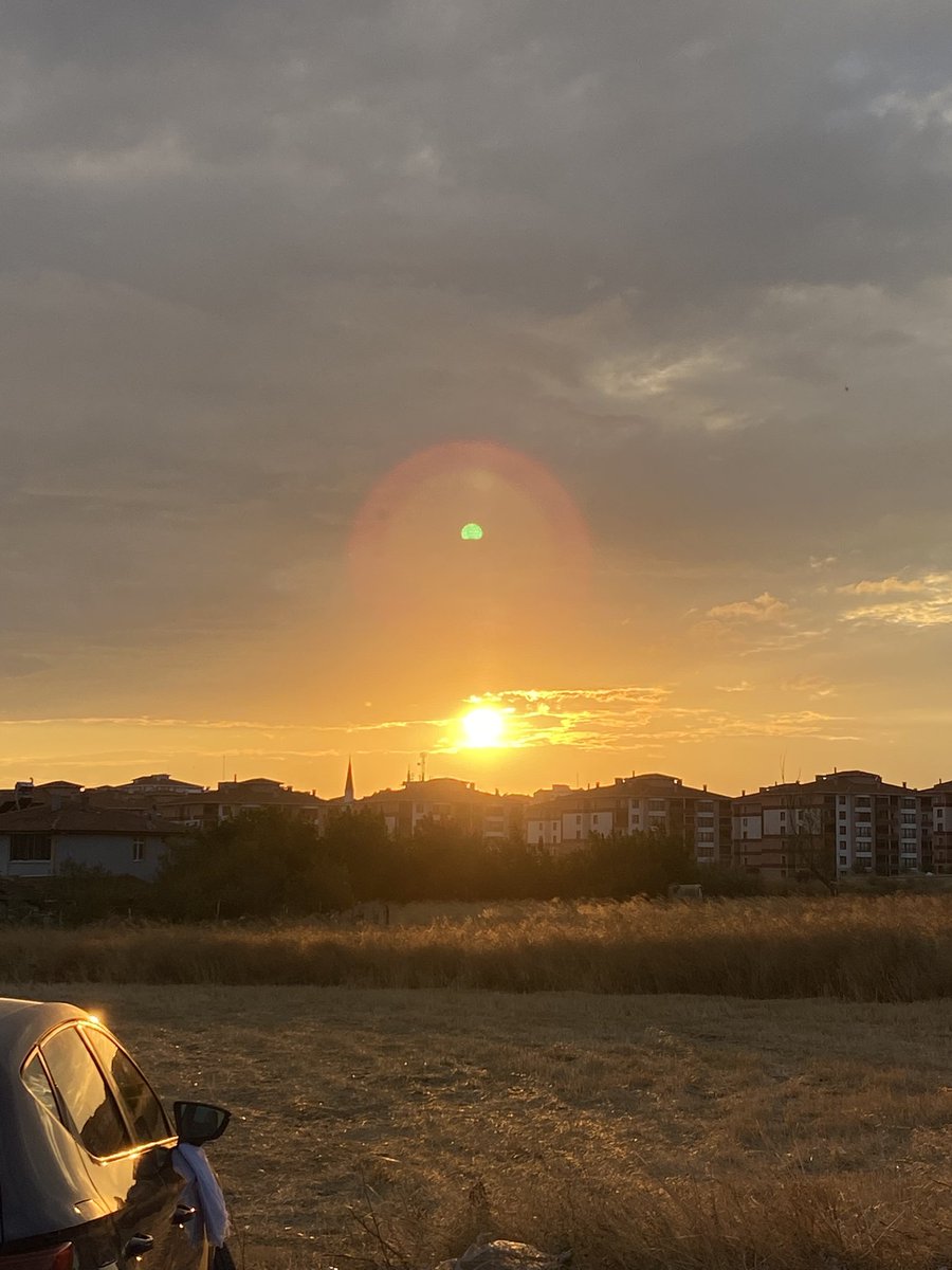 Suluovada güneş bile bi başka batıyor 🙂‍↔️😍 

#GünBatımı