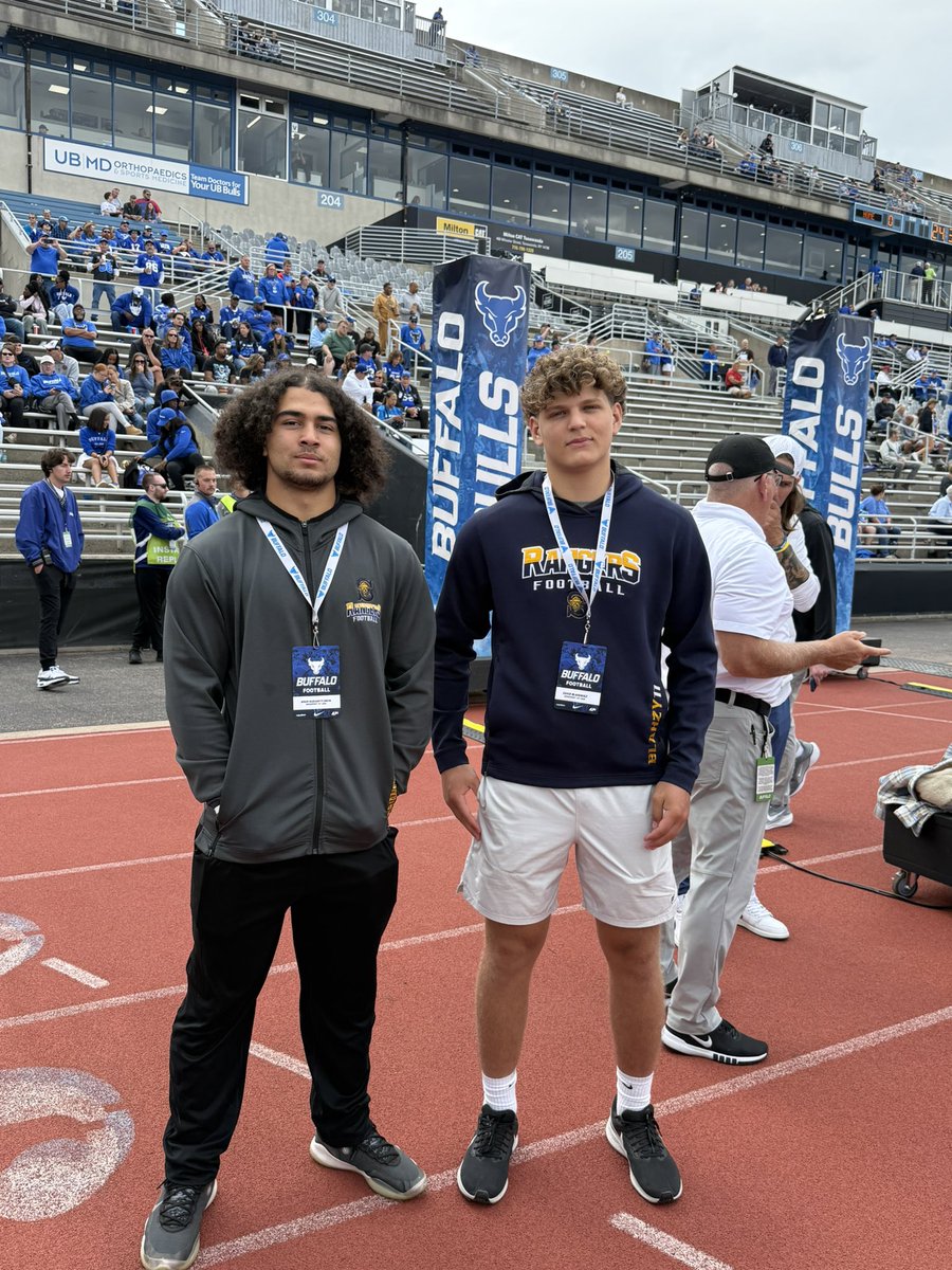 blahzy11's tweet photo. Thank you @atrozek_  @LoganNewman01 for the @UBFootball game invite.  Awesome experience and environment. @SHSRangersFB https://t.co/HwRoJB1cPw