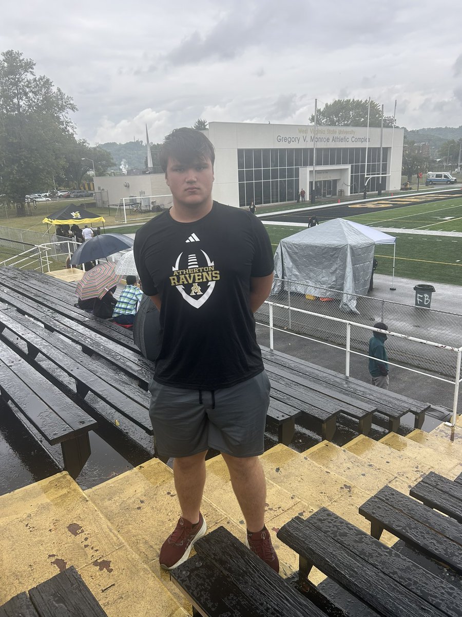 Colton Lewis 6'6" 301 OL tweet media