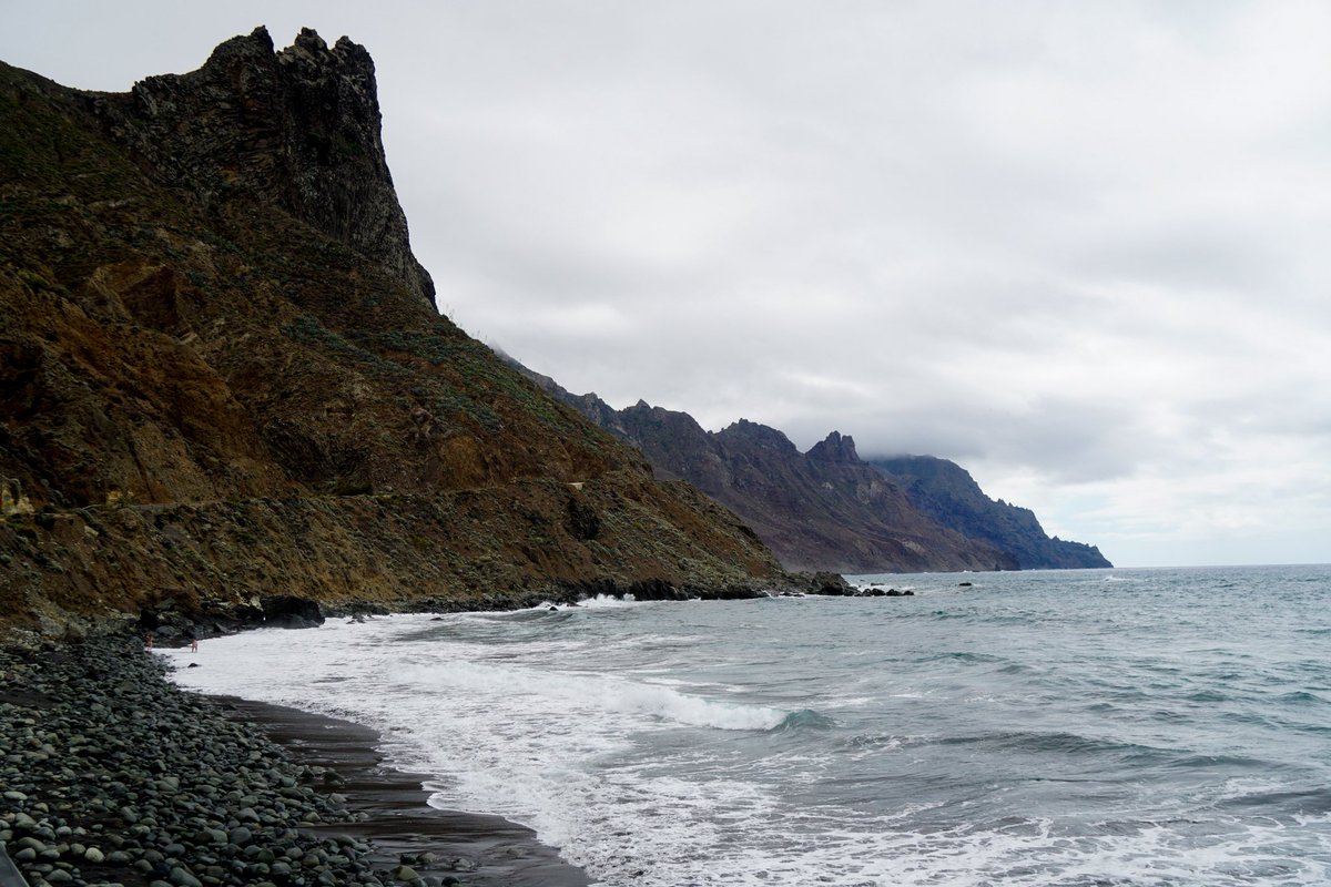 🌋 ¿Qué hay que hacer en Tenerife?
💦 Bañarse en los charcos de Garachico
🏛️ Pasear por La Laguna.
🌿 Hacer un y rekking en Anaga
🌊 Alucinar en las playas salvajes del norte

📍Todo esto y mucho más en nuestra Guía de Canarias actualizada
📲 payhip.com/b/atBYi