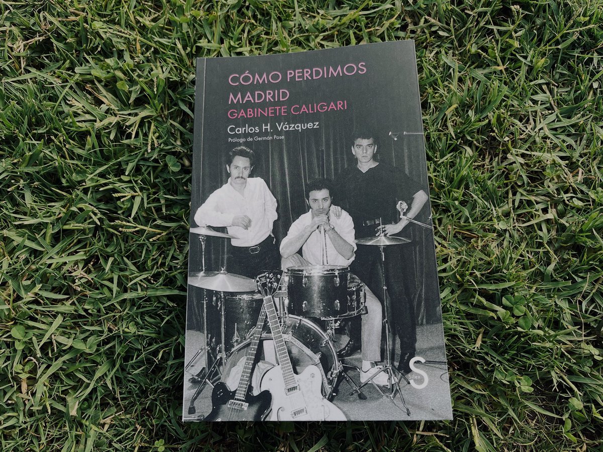 Muy bien documentada y escrita por <a href="/Charly_HV/">Carlos H. Vázquez</a> (en <a href="/silexediciones/">Silex ediciones</a>) la historia del grupo más castizo y torero de los 80. Totalmente recomendable para entender sus inicios, consolidación, éxito y declive y, de paso, recordar algunas de las mejores canciones del rock español.