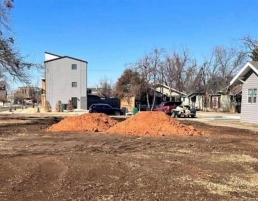 WyattPoindexter's tweet image. 1628 NW 21st | Gatewood OKC 🏙️
Multi-family lot w/ city-approved plans ✔️
Walkable to Plaza District &amp;amp; Downtown ✨
Listed by Melissa Hooper
#NW21stStreet #MelissaHooper #OKCDevelopment