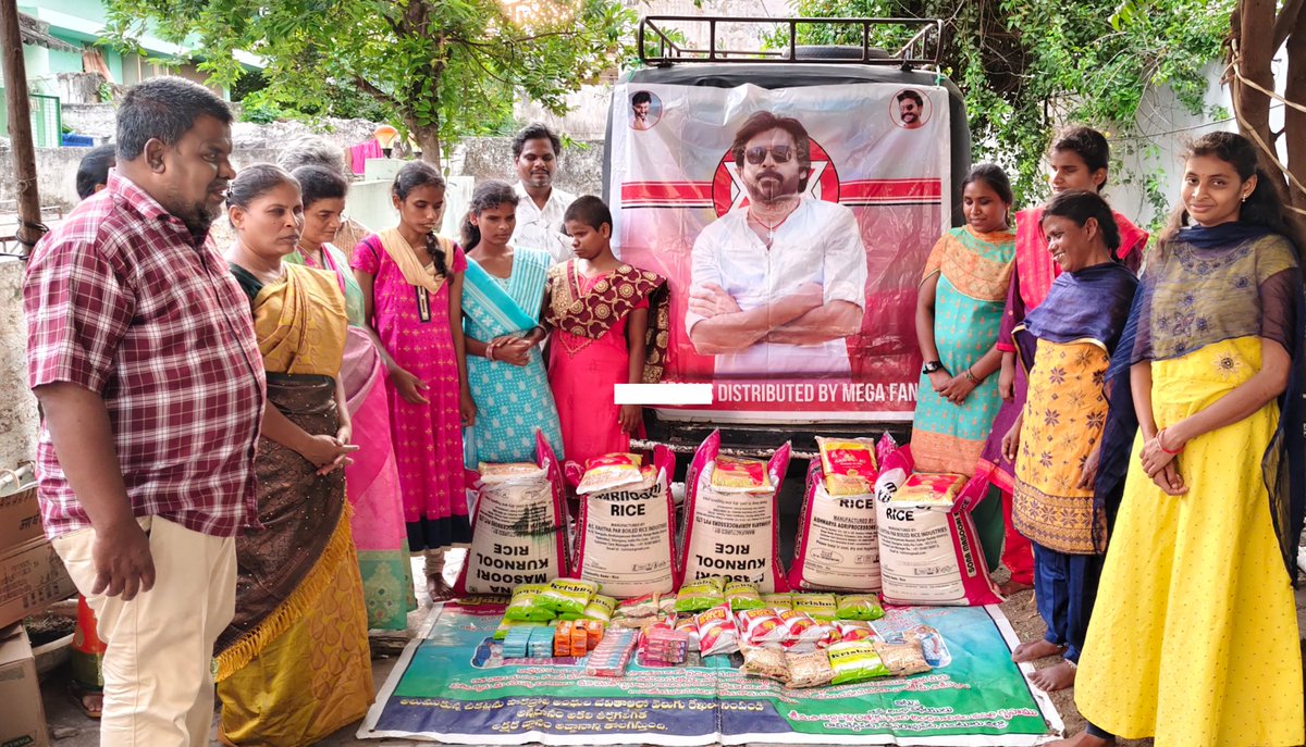 Distrubuted Sanitary Pads along with rice nd Groceries 🙏🙏
On Sep 2nd We are supposed to Distrubute them rice and Groceries On the Occasion of Our Leader Pawan Kalyan Garu Birthday*
*But due to their unavailability Today We are Distrubuted Them 🙏
#JaiJanasena
<a href="/PawanKalyan/">Pawan Kalyan</a> ❤️🙌