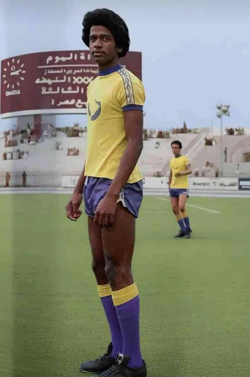 🔻
كانت الطواقي زري وجنيهات وقتها ..
ولحصر الأضرار يتم تجميعها بعد تطايرها وتساقطها عند البوابات وفي الممرات والمواقف .. زمان يافن❗️