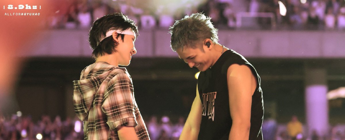 my favorite people in the world whom i love so endlessly. for as long as i live, there will be blank canvases that i’ll take time to draw words and carve letters onto to serve as the witness for the love i have for both of you.

you make the world bearable.

happy gyuhao day! <3