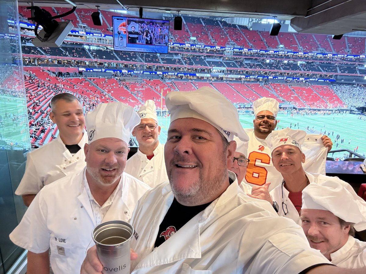 Turbidity's tweet photo. The @themanevent2 is in enemy territory and ready to bake some Falcon cupcakes! @Buccaneers #NFLKickoff #Bucs #Falcons https://t.co/dD9blQXTuf
