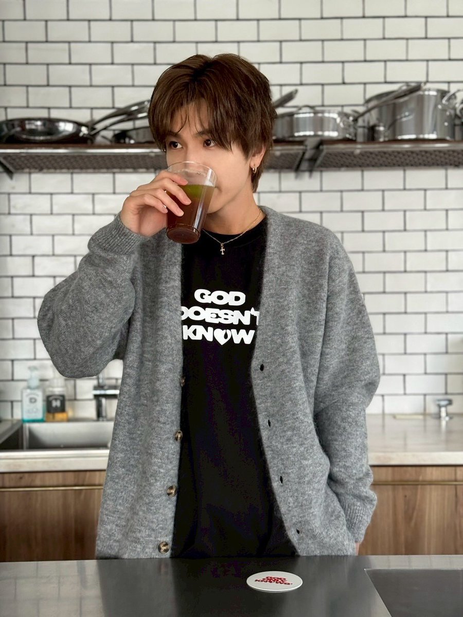 Rat-tat-tat ラタタ クッション 岩田剛典 居酒屋えぐざいる