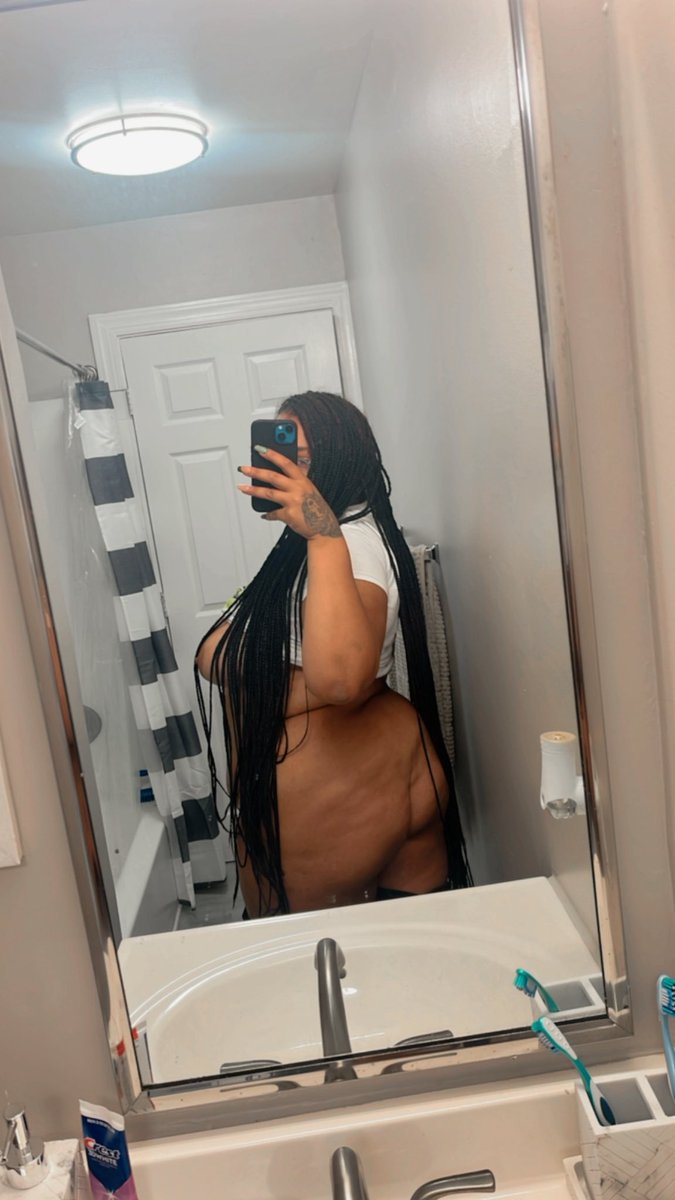 Front 😏            Or      Back 🥳