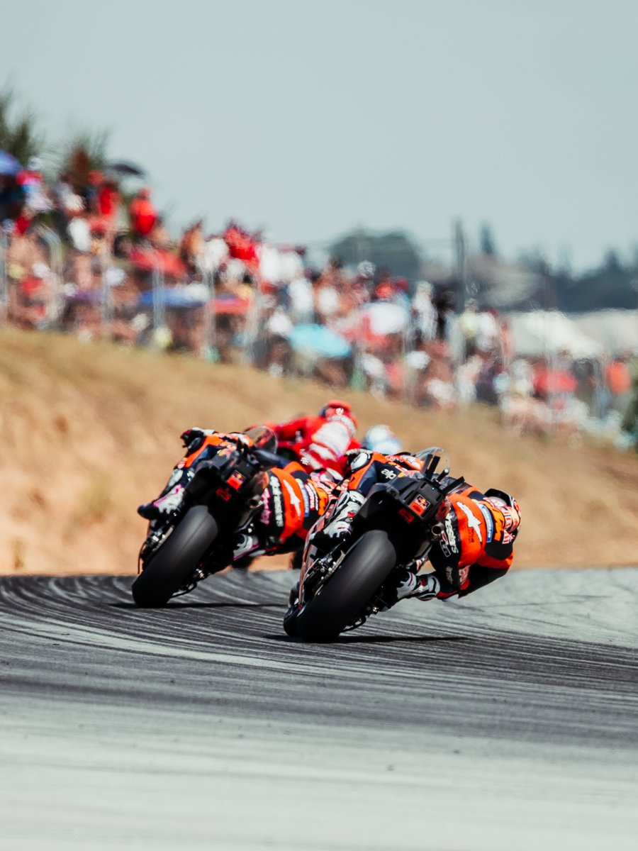 RED BULL KTM FACTORY RACING tweet media