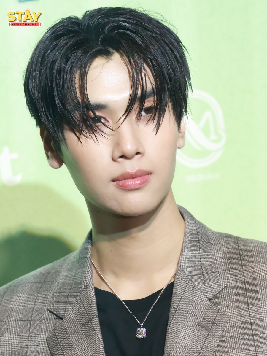 นี่มัน สุดหล่อ ของพี่ๆแฟนคลับ
ดัง ณัฎฐ์ฐชัย นักแสดงจาก GMMTV
ในงาน Mchoice &amp; Mint Awards 2025

DUNK x MCHOICE2025

#MintAwards2025
#MchoiceMintAwards2025
#MchoiceMintAwards2025
#dunknatachai