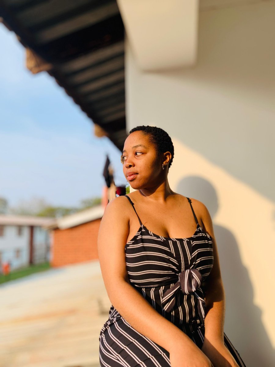 iamtiyandza's tweet photo. happy sunday 🌼 https://t.co/3ibxh2NgrH