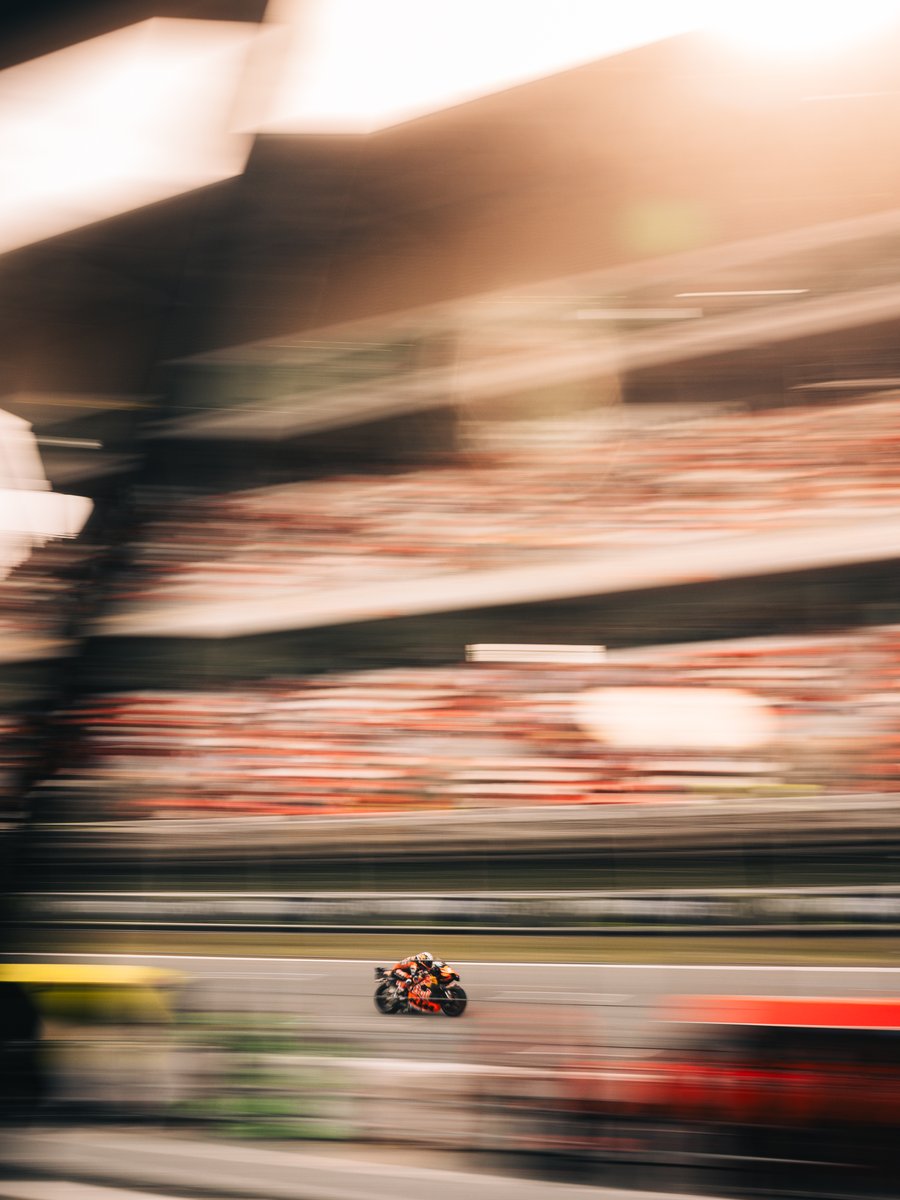 RED BULL KTM FACTORY RACING tweet media