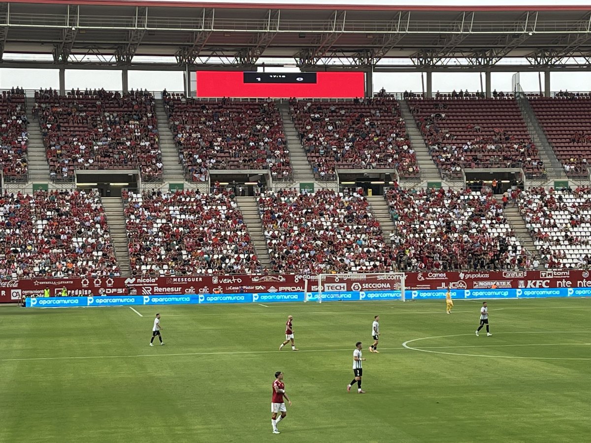 No somos supersticiosos, pero si esto termina con victoria, dejad así el vídeomarcador toda la temporada.