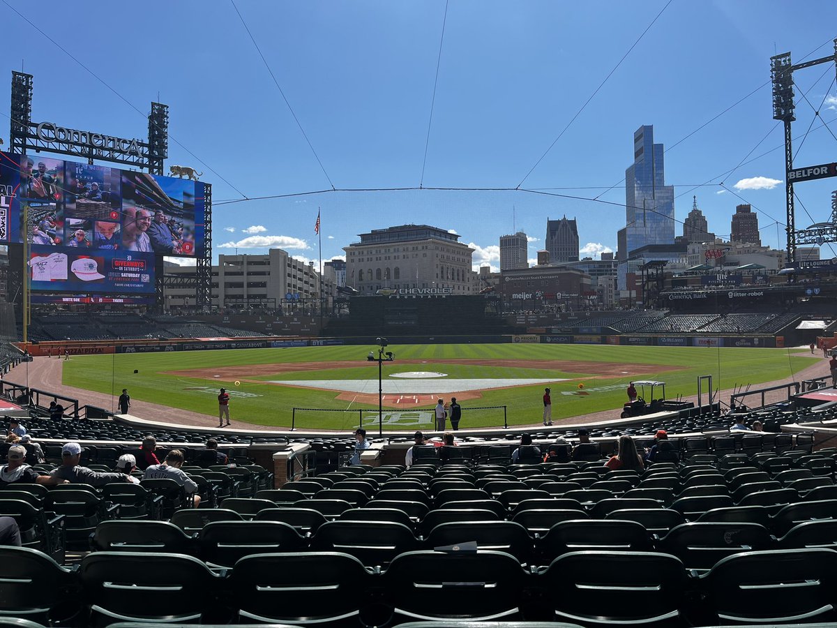 Alright, let’s try this again. Let’s win the series!#WhiteSox