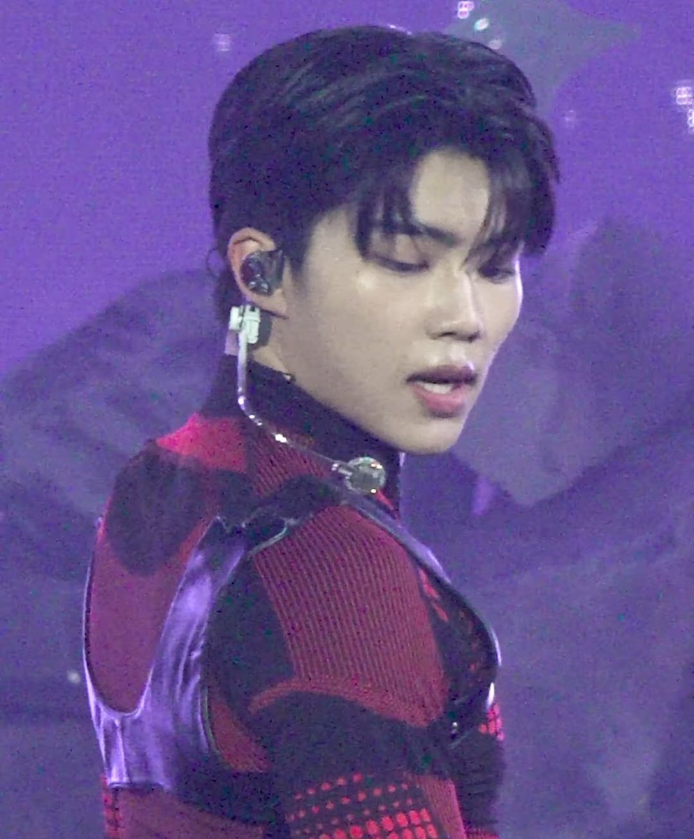 parkgwkz's tweet image. peter park im a big fan....