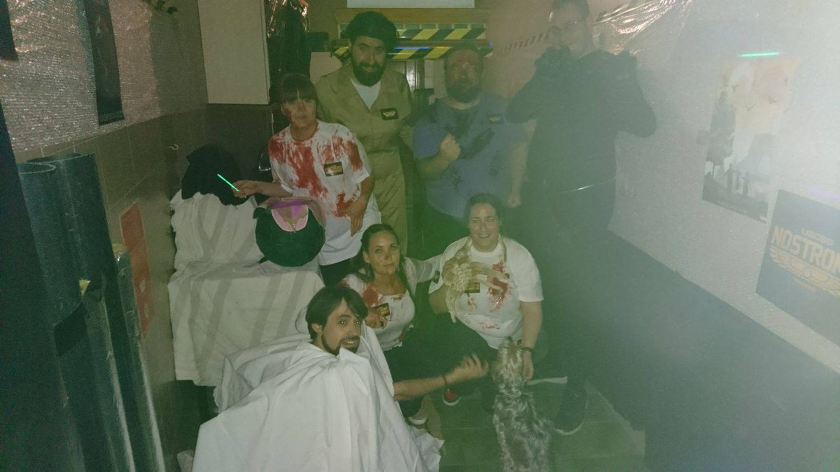 Con todo lo que está ocurriendo con #AlienEarth os contaré una historia sobre #Alien basada en hechos reales, la cual seguramente narraré también en el canal de yt de <a href="/duneverso/">Duneverso 🌕</a> y al que os invito a suscribiros. youtube.com/@duneverso ¡Coge asiento que empieza el hilo 🧵...