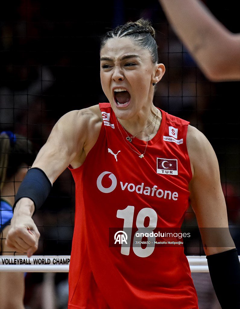 kötü oynadığı final yok 
güç seviyesi şaka değil