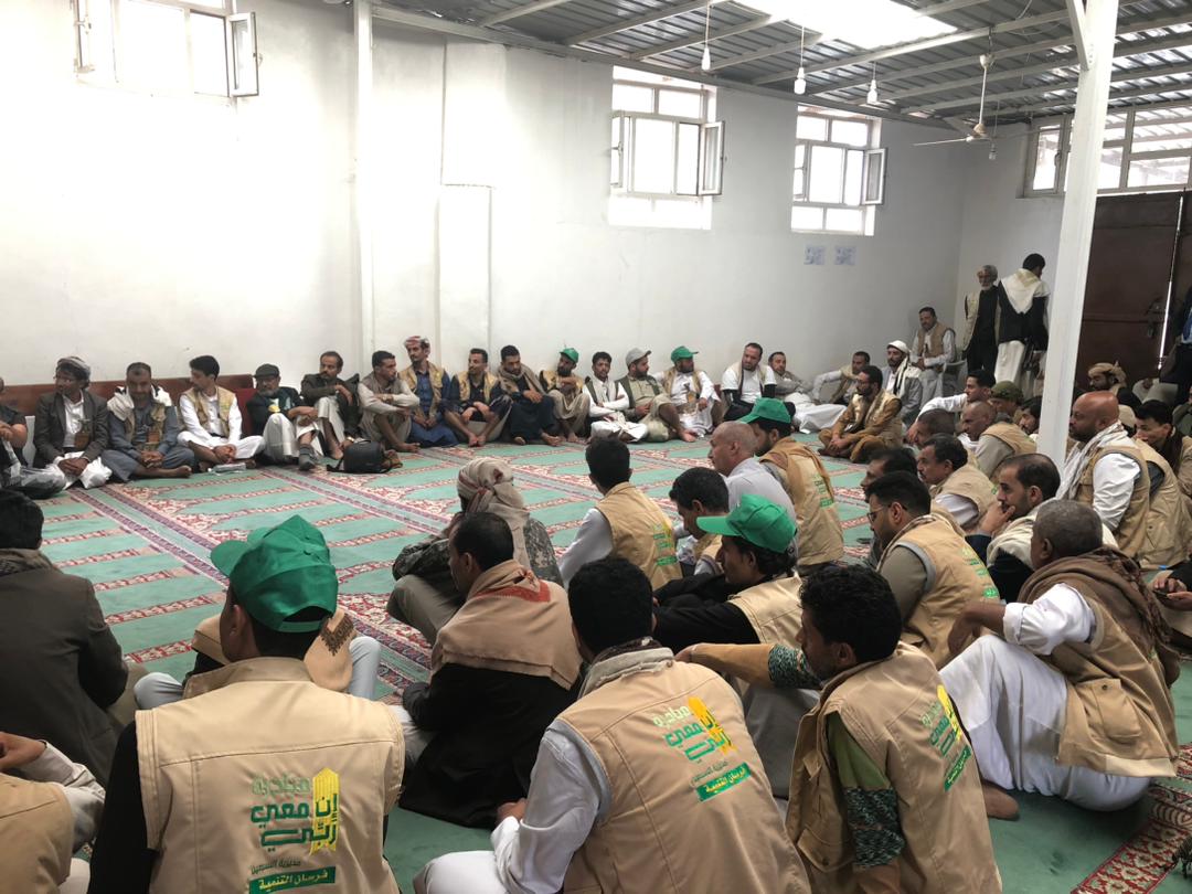 برئاسة الاستاذ محمد مطهر الوشلي مدير عام مديرية #السبعين والاستاذ محمد الصادق نائب مدير عام المديرية عقد  بمديرية #السبعين في أمانة العاصمة اجتماع بفرسان التنمية على مستوى إحياء وحارات المديرية لتشكيل اللجنة التحضيرية لجمعية السبعين التعاونية متعددة الأغراض.