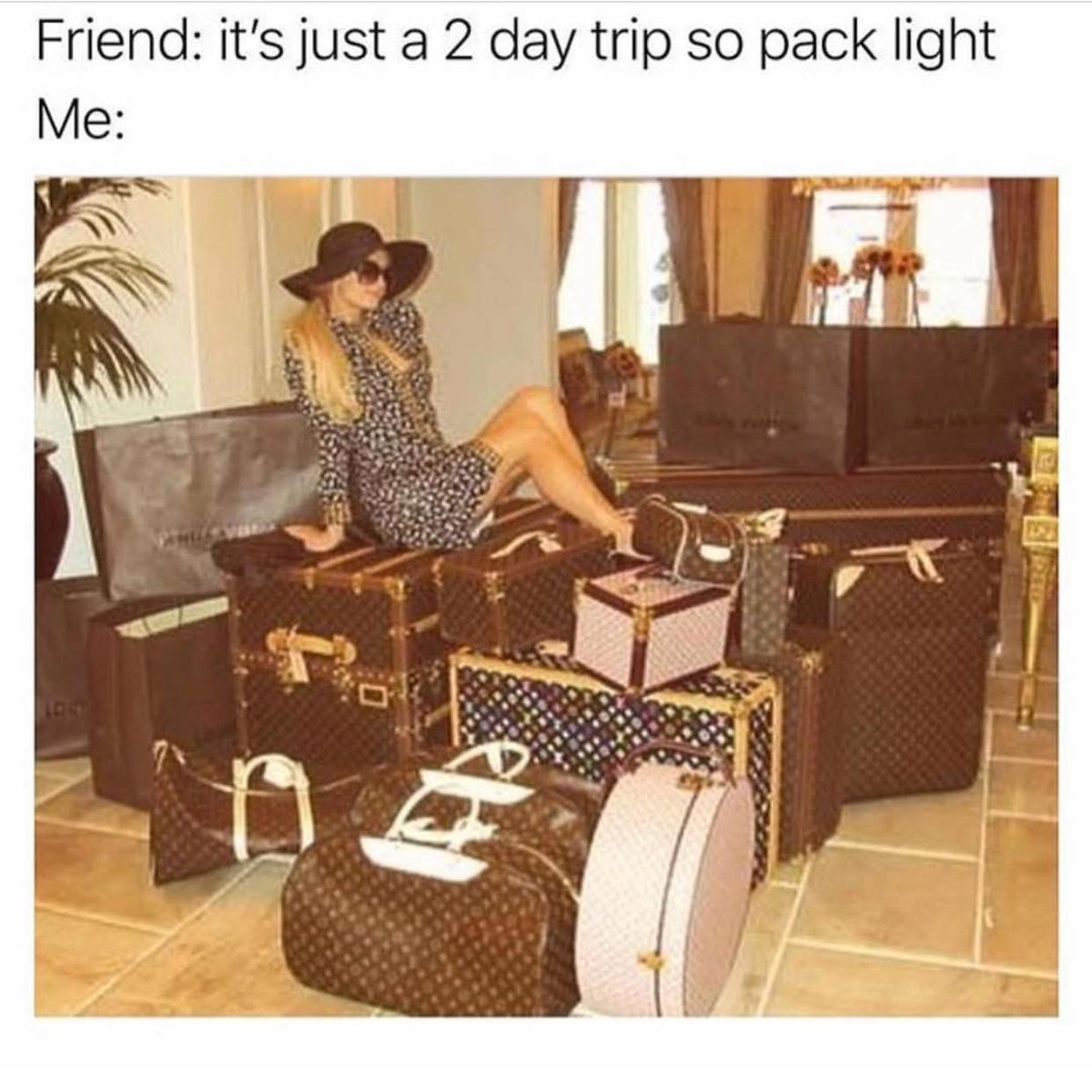 LateRooms's tweet image. Travelling light? Never heard of her. 😭🧳 
Pack the coats, we’ve got the room. 

laterooms.com 
#TravelHumour #PackingFails #LateRooms