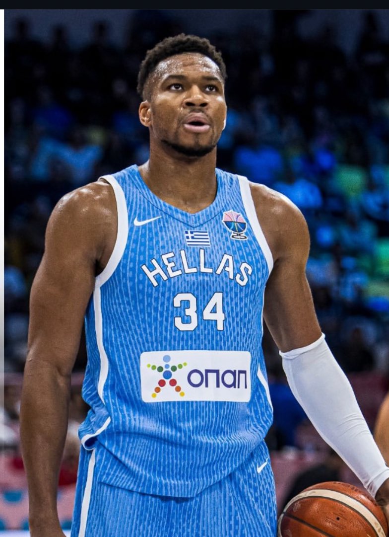 Si Grecia gana hoy a Israel, vamos a sortear la camiseta de Giannis Antetokounmpo entre todos los que deis RT y nos sigáis a nosotros y a <a href="/TodoJerseys_/">TODO JERSEYS 🎽</a> 

🍀🤞🏻