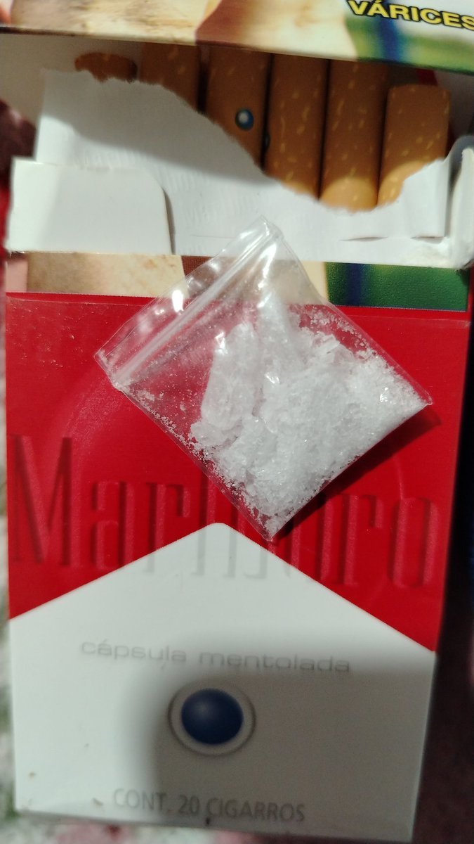 Y no no no dejare de drogarme jamás 🥶