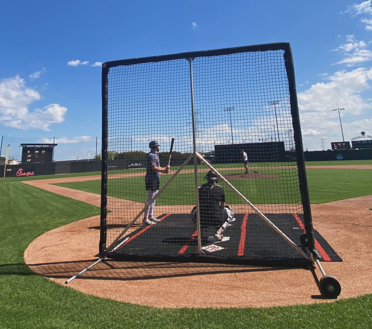 jkees31's tweet image. Live ABs before NFL Sunday! 

@Nate_mcdowell1 | @rhyscanan | @jakegaerke