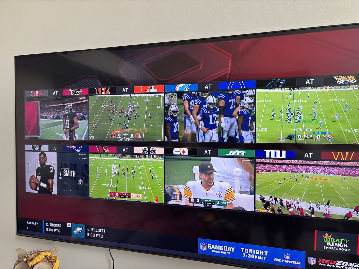 sean_naylor's tweet image. Commercials suck but we still love ya Scotty! #NFLRedZone