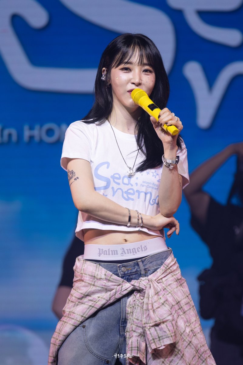 250907 MoonByul Fan Concert《Sea:Nema》in Hong Kong | 문별 홍콩 팬콘서트
-
예뻐요... 귀여워요...🩷
-
#마마무 #MAMAMOO #문별 #MOONBYUL #玟星 #문별이 #MOONBYULE #文星伊
