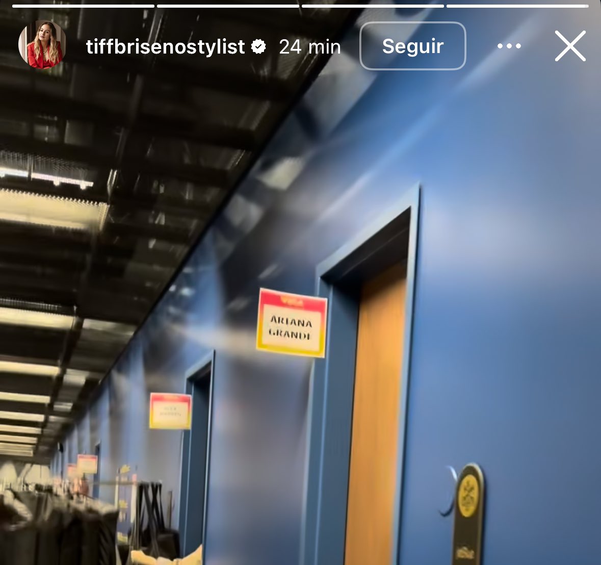 🚨 ARIANA GRANDE VAI AO #VMAs E TEM UM CAMARIM PRÓPRIO 👀