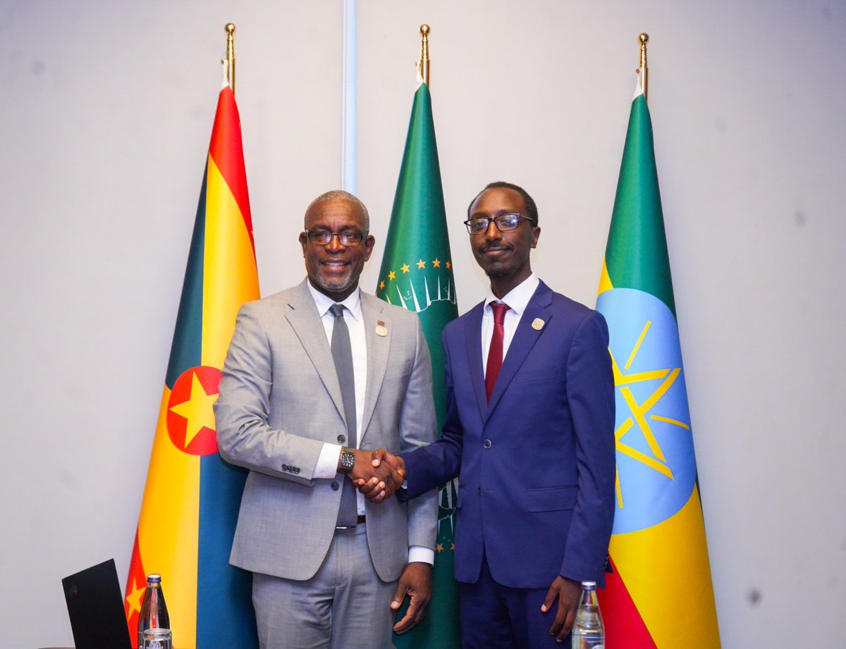 I had a good meeting with the Ministers of Foreign Affairs of Bahamas and Grenada on the sidelines of the Africa-Caricom Summit. #AUCaricom