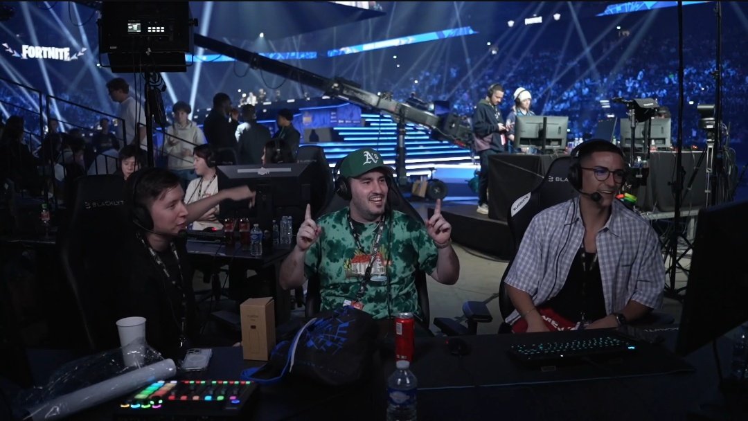 70Humilde_Juan (@humilde_juan_) on Twitter photo Un mundial más CO-Working with <a href="/sarify_/">Sara</a> <a href="/suja_gg/">SUJA</a> <a href="/27FloiK/">Floikenstein 👻</a> <a href="/Nickyux3003/">Nickyux</a> ✨🏆❤️🩹
El mejor equipo 🙌 Un mundial más CO-Working with <a href="/sarify_/">Sara</a> <a href="/suja_gg/">SUJA</a> <a href="/27FloiK/">Floikenstein 👻</a> <a href="/Nickyux3003/">Nickyux</a> ✨🏆❤️🩹
El mejor equipo 🙌