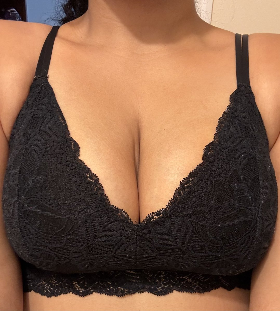 servingpiink's tweet image. fuck my tits?