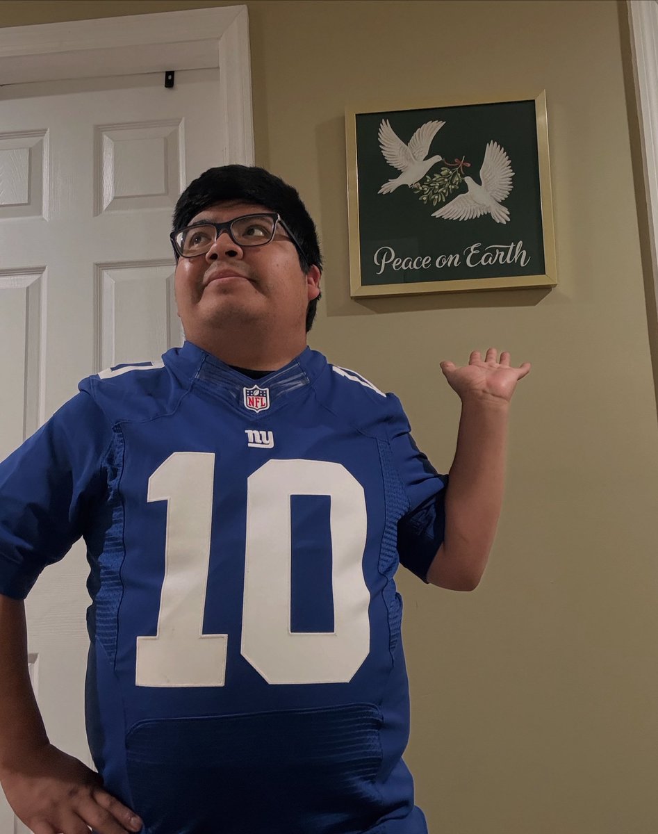 Just_Chindo's tweet image. For some of you 🏈 started Thursday but for the majority of us it’s finally Sunday football 🏈 season. Let’s go NY Giants. #nygiants #giants #gmen #bigblue #football #sunday #nfl