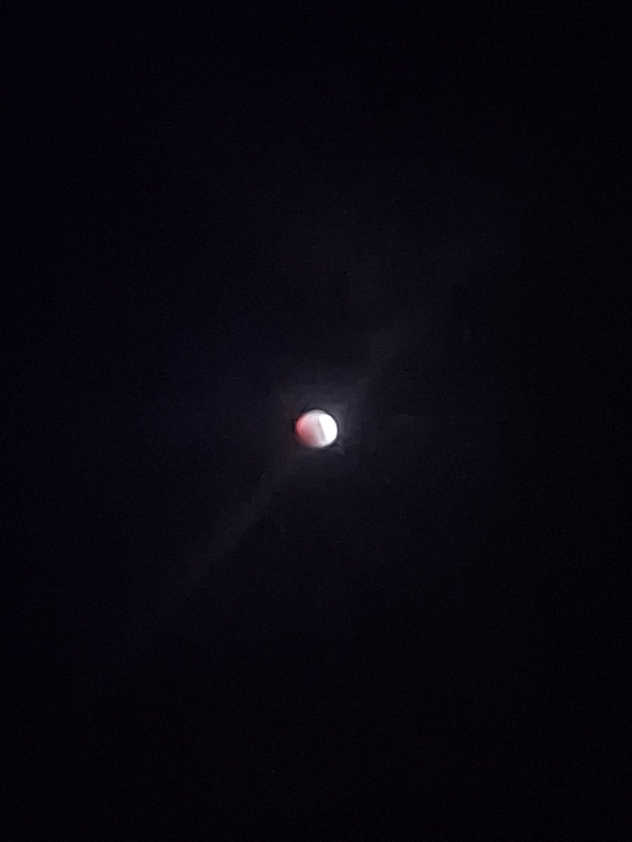 Great views of the blood moon from the mountain side. Seems like the show is just getting started.