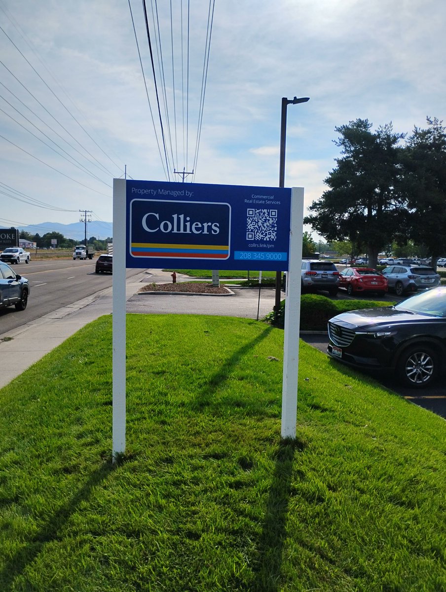 steventey's tweet photo. LOVE seeing @dubdotco QR codes IRL 😁

This one is from @ColliersIdaho – they're setting up dozens of these signs all over Idaho in the coming weeks.

If you're based in Boise and spot any of these signs, post a photo of it and we'll get you some Dub swag sent your way! https://t.co/c3TJNAtdRc