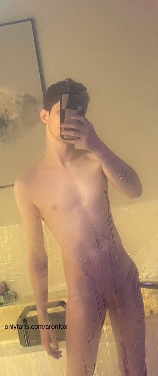 AronFoxOF's tweet image. Anyone wanna take a shower with me? 🥺

onlyfans.com/aronfox