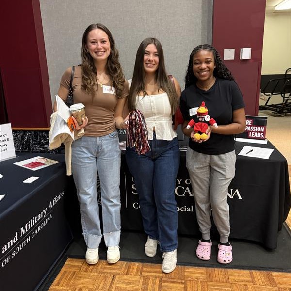 USC College of Social Work (@uofsccosw) on Twitter photo There was some great energy at @uofsc's Grad Student Expo and we ❤️ seeing our #MSW students representing! #socialworkGamecocks #studentchangemakers #transformingcommunities There was some great energy at @uofsc's Grad Student Expo and we ❤️ seeing our #MSW students representing! #socialworkGamecocks #studentchangemakers #transformingcommunities