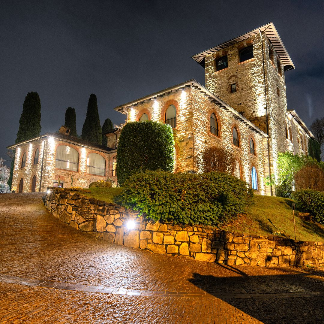 Castello di Casiglio, Erba, Lombardia
