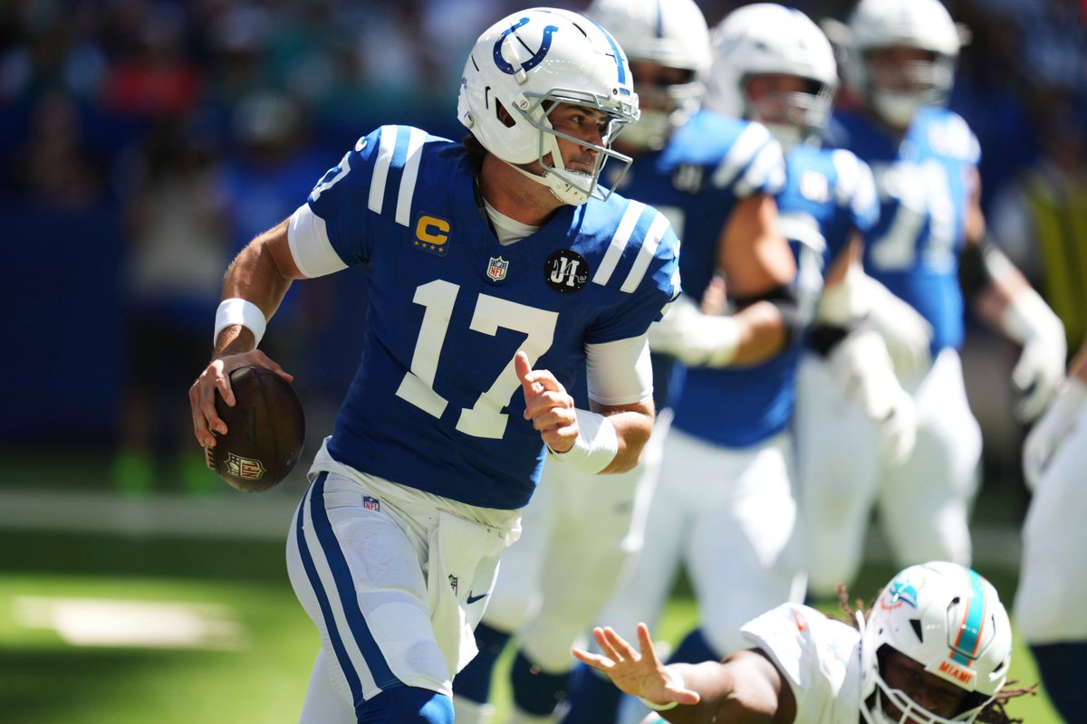 brgridiron's tweet photo. Indiana Jones in his Colts debut:

🔥10/12
🔥150 passing yards
🔥2 total TDs

Cooking the Dolphins early https://t.co/7GIPTtzToL