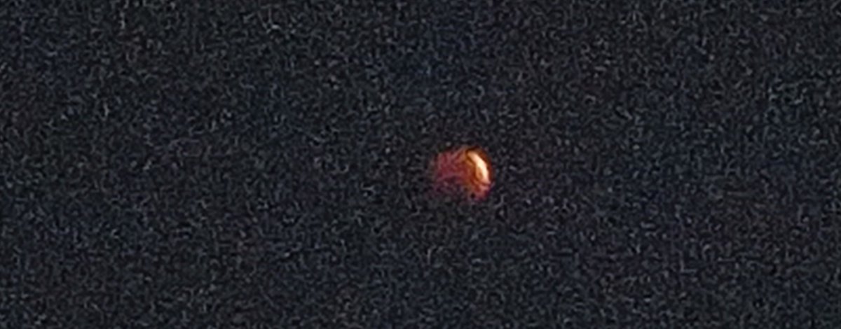 Il y a l'éclipse lunaire à cette heure. L'avez-vous constaté ? J'ai prix une photo au dessus de <a href="/Bujaprov2025/">Province de Bujumbura</a> <a href="/NASA/">NASA</a> <a href="/lemondefr/">Le Monde</a>
