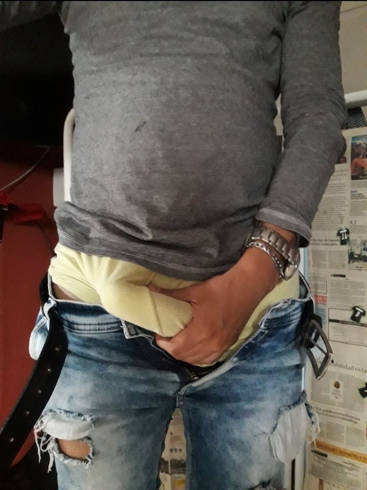 Delicia experiencia con este Electricista hetero.