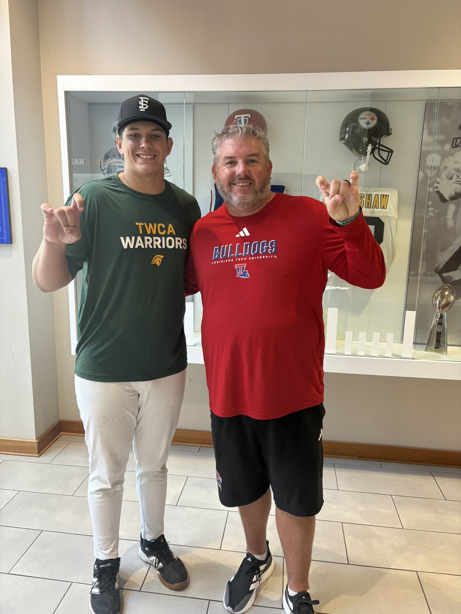 _Brayden_Ray's tweet photo. I had a great time at @LATechBSB today! 
Big thank you to @LaneBurroughs23 and @CooperFouts for having me out. I appreciate the experience I gained from today.

Thank you @CoachNate_Young for taking the time to show me around the @LATechFB facility’s

@brettwcleveland @HullKolby https://t.co/C1gXhvsp7D