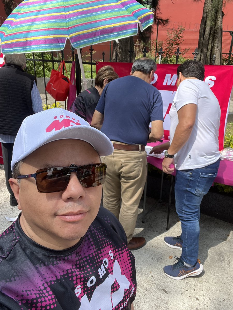Amadoelquelolea's tweet image. Intensa jornada de afiliación de @SomosMxMexico en Bosque Residencial del Sur en  Xochimilco. Vamos a estar hasta la 1.00