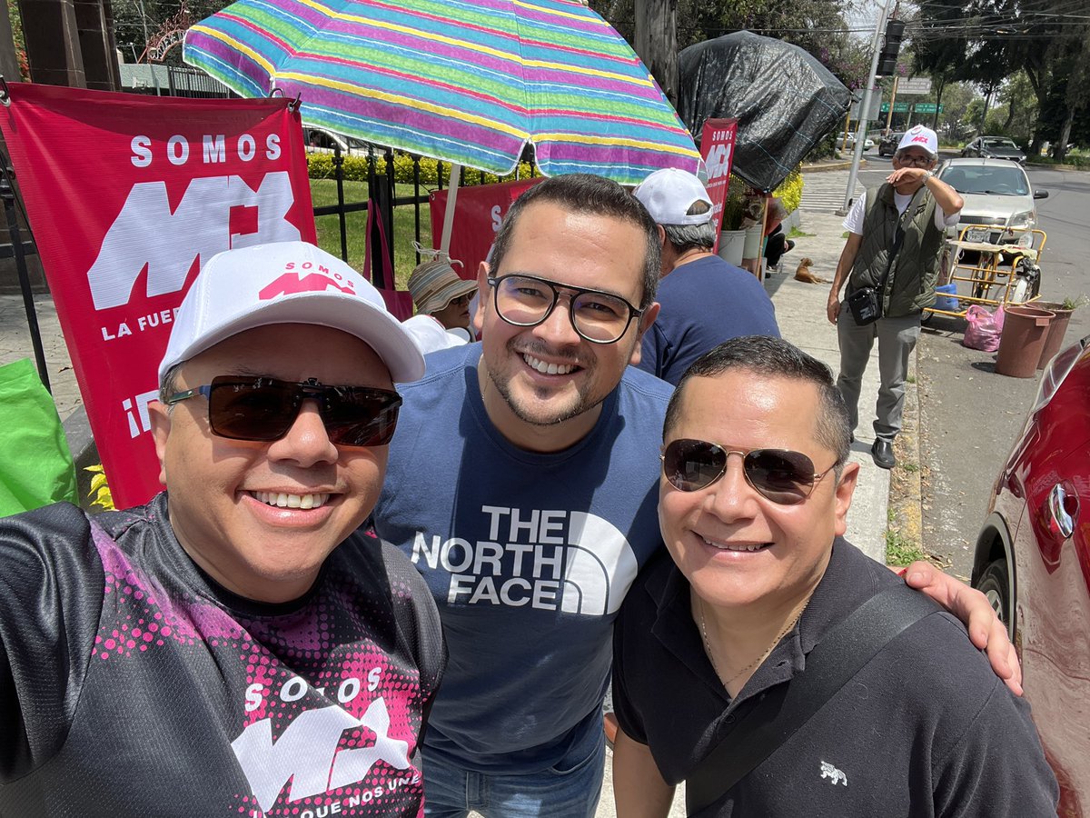 Amadoelquelolea's tweet image. Intensa jornada de afiliación de @SomosMxMexico en Bosque Residencial del Sur en  Xochimilco. Vamos a estar hasta la 1.00