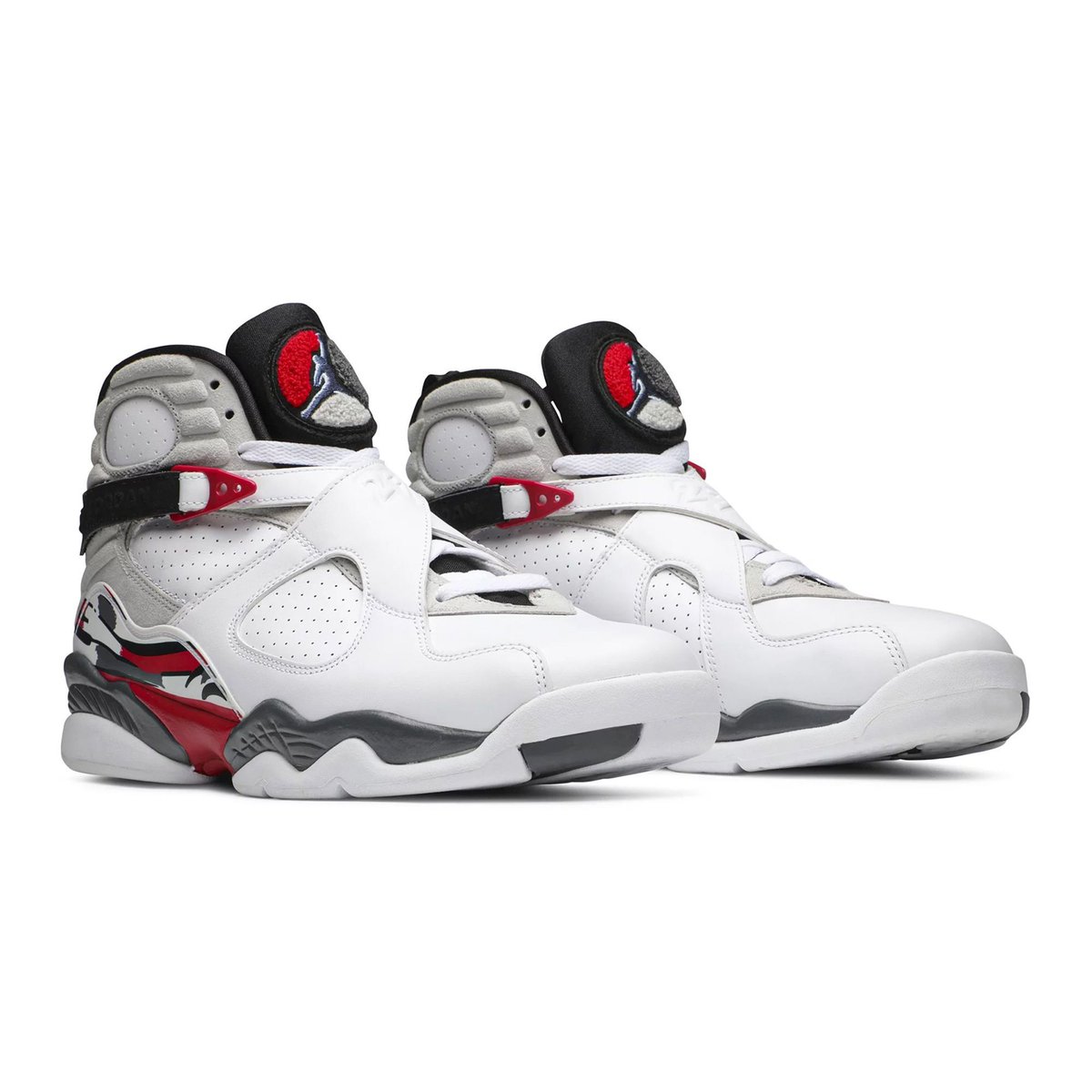 JustFreshKicks tweet media